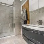 New ensuite bathroom